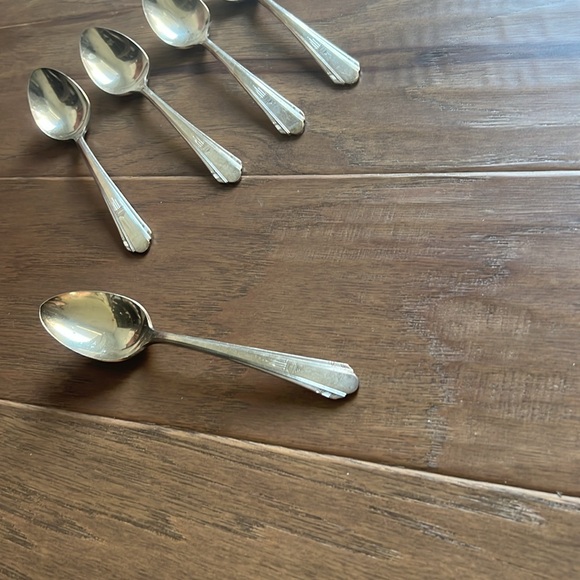 WM.A. Rogers Overlaid - Set of 6- Teaspoons - Picture 10 of 12